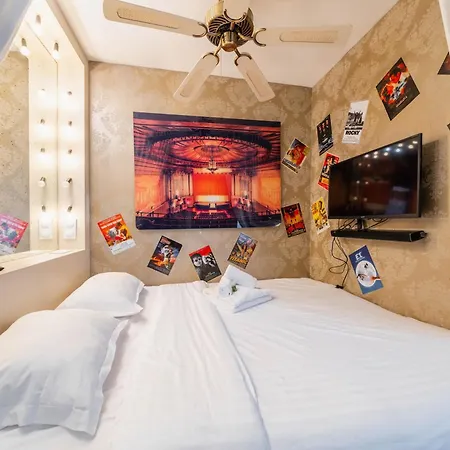 15 Proche Tour Eiffel Wifi 2p شقة *