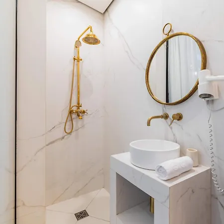 15 Proche Tour Eiffel Wifi 2p