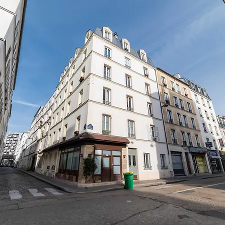 15 Proche Tour Eiffel Wifi 2p